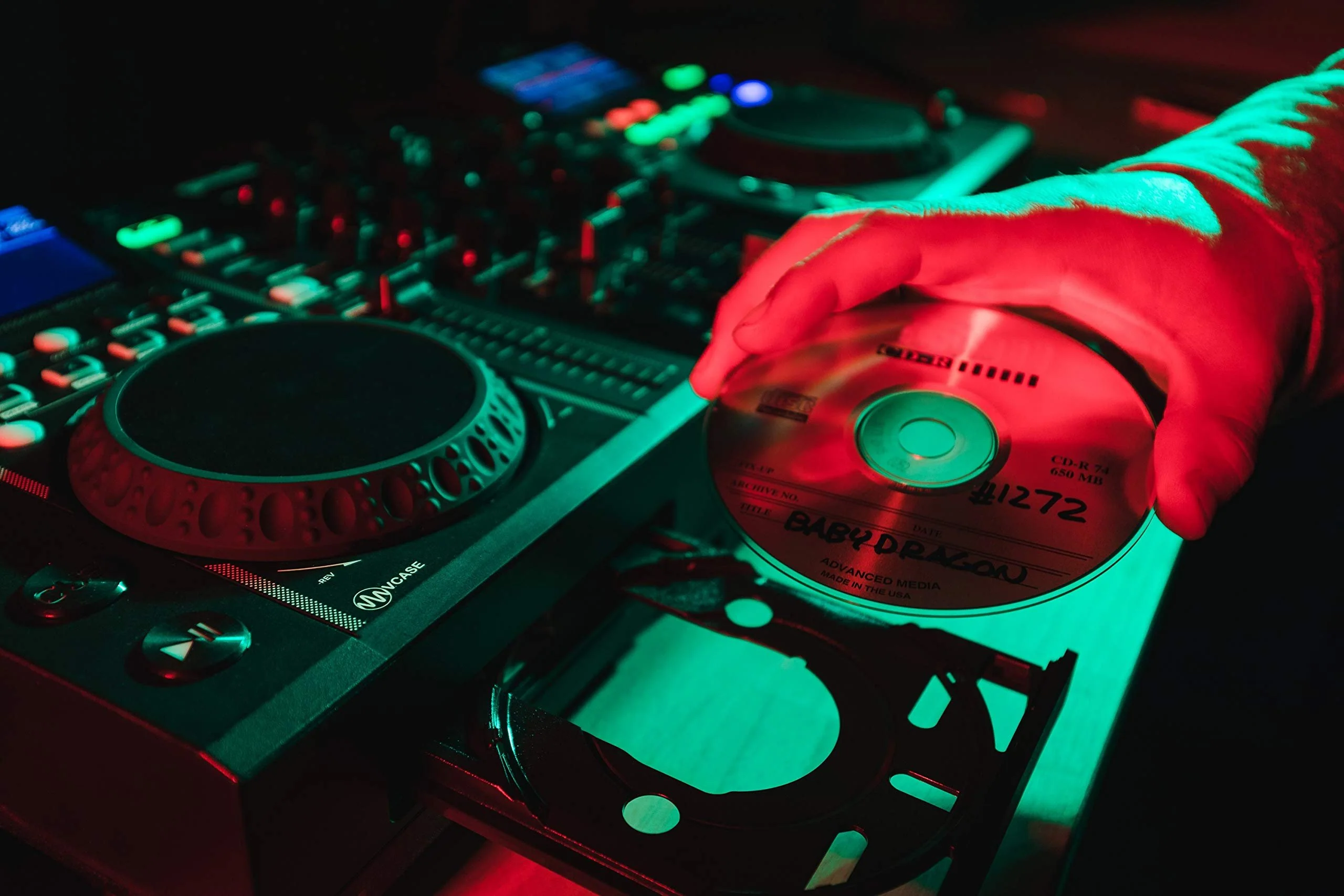 Gemini MDJ-600 Professional DJ CD USB Media Player with Touch Platter - Image 3